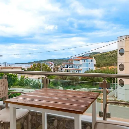 Apartment Arja Cozy House