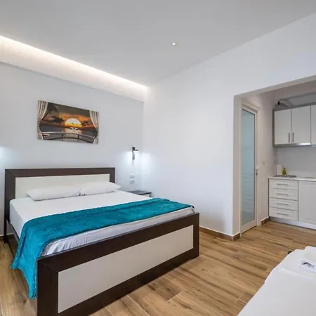 Picasso Cozy House شقة كساميل