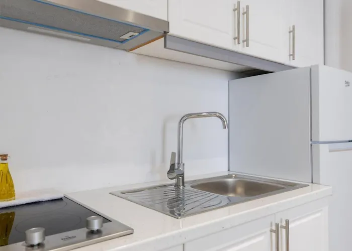 Picasso Cozy House * Ksamil