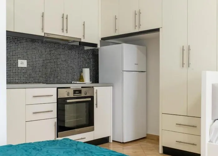 Arja Cozy House * Ksamil